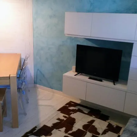 公寓 Giomein Elegant Blue House Cervinia