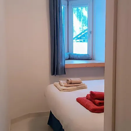 Giomein Elegant Blue House Cervinia *